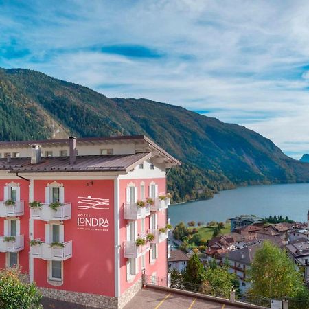 Hotel Londra Slow Living Molveno Exteriér fotografie