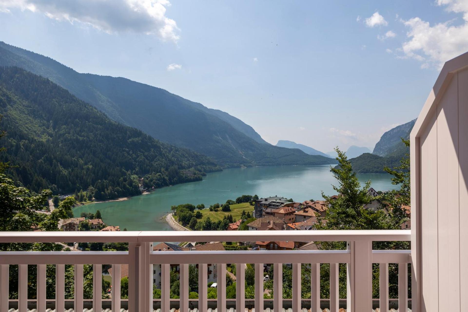 Hotel Londra Slow Living Molveno Exteriér fotografie